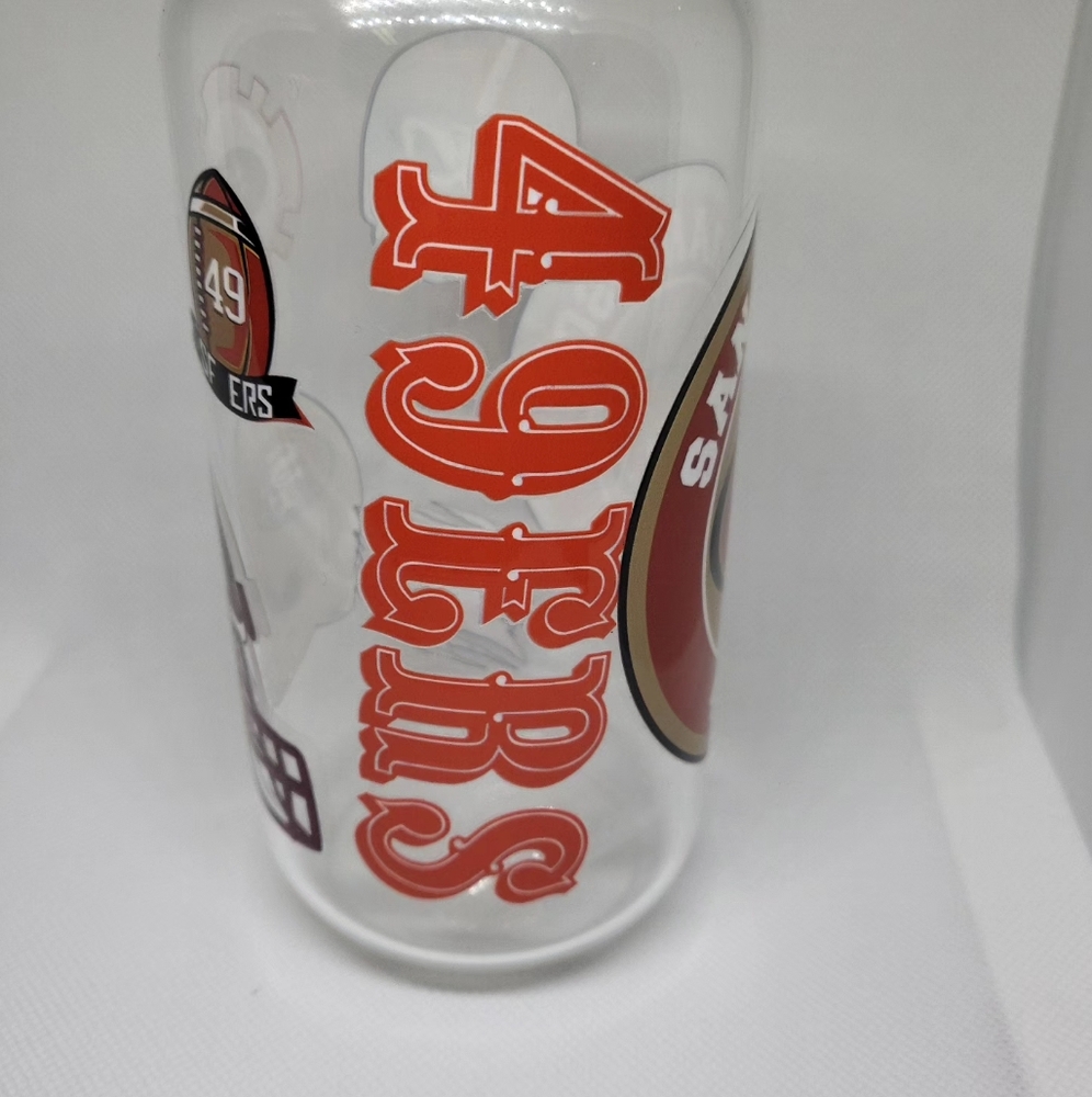 Glass boohoo with glass straw